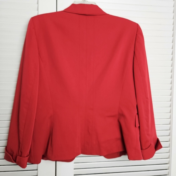Tahari Women's Red Wool Blend Blazer Size 10 - Picture 13 of 13